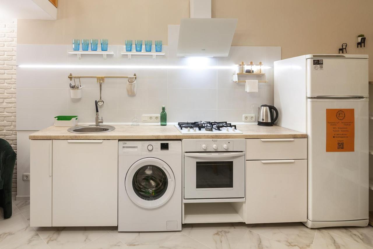 Bv Apartments Cozy In Center Lwów Zewnętrze zdjęcie