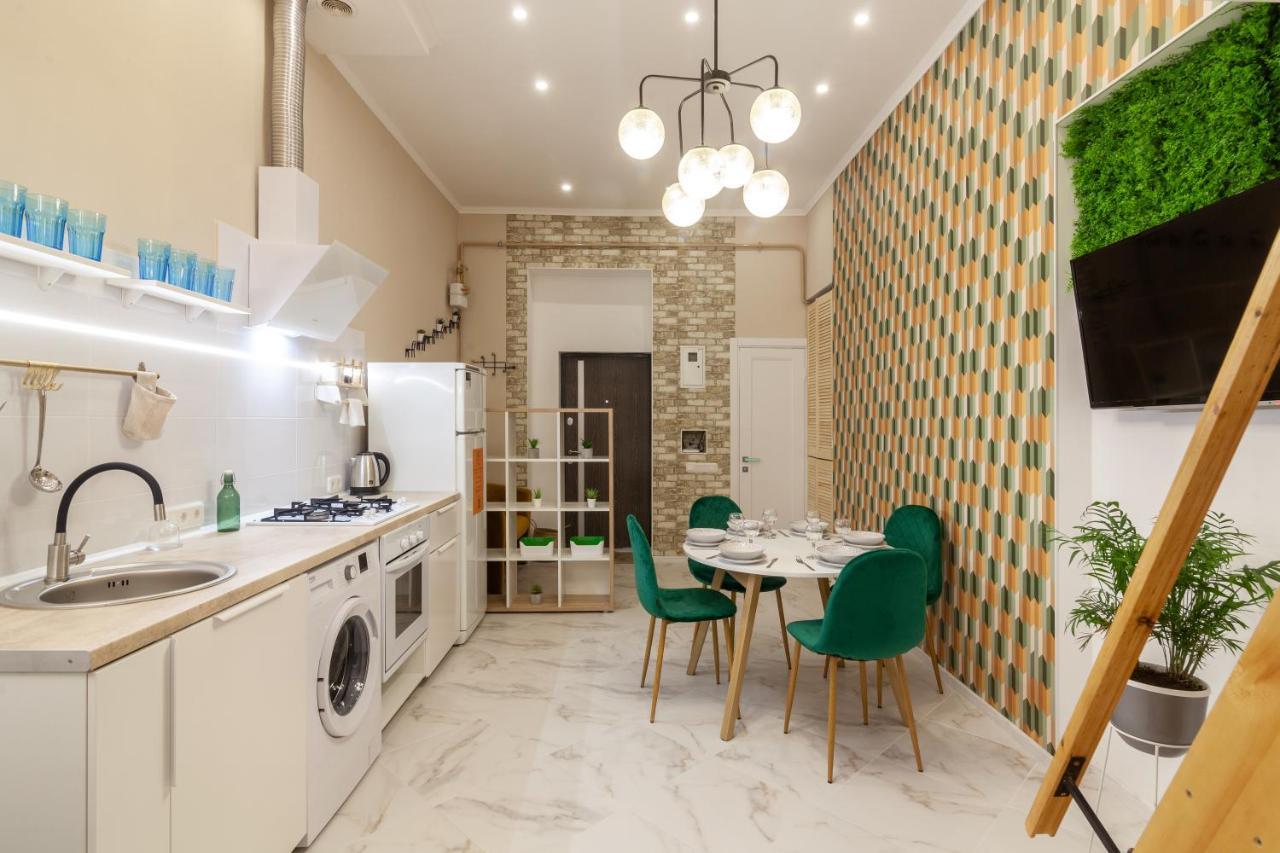 Bv Apartments Cozy In Center Lwów Zewnętrze zdjęcie